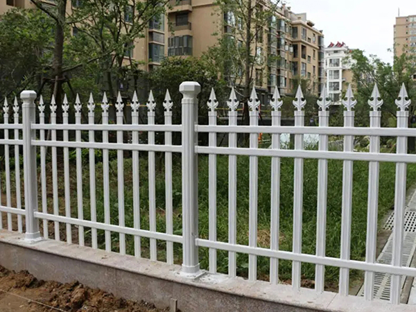 庭院鋅鋼護(hù)欄圖片5