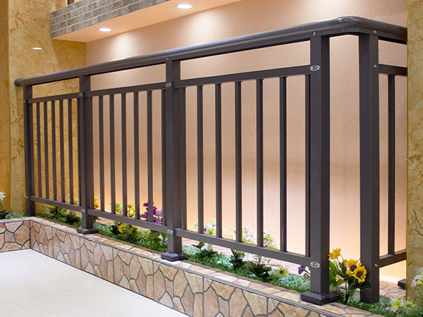 陽(yáng)臺(tái)鋅鋼護(hù)欄